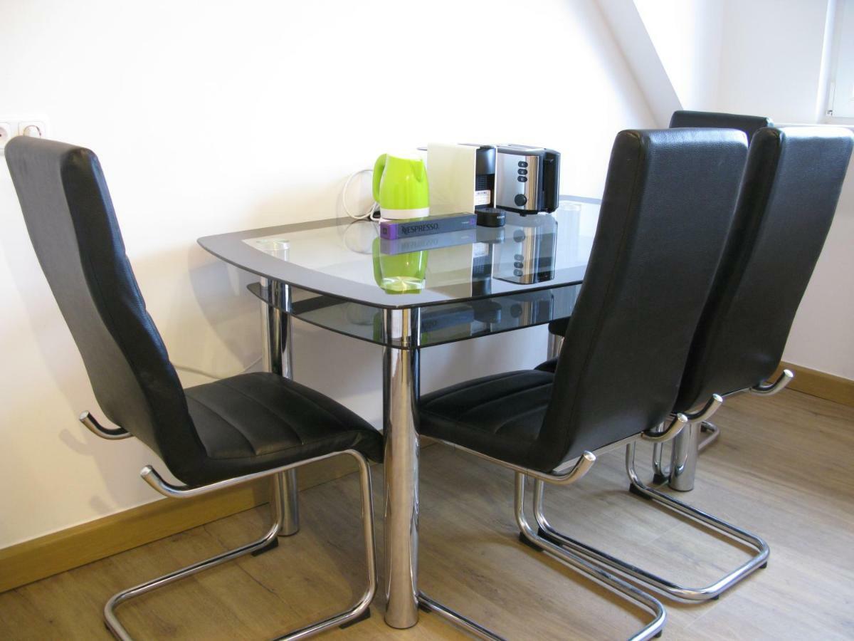 Messe-/Ferienwohnung Nuremberg ภายนอก รูปภาพ